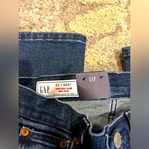 Vintage Slim Mid Rise Gap